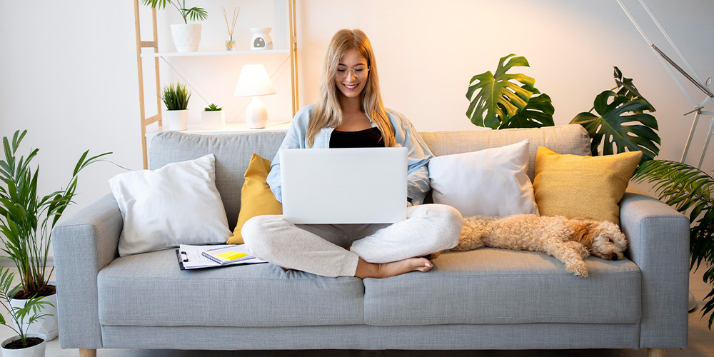 How to manage your work from home job successfully